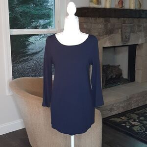 Crown & Ivy Navy Blue Quarter Sleeve Zip Back Top